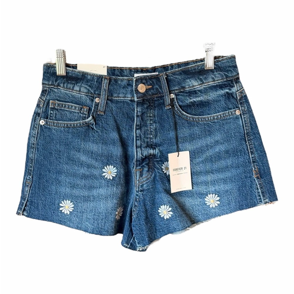 Forever 21 Blue Denim Shorts with Daisy Embroidery Sz 24 & 27